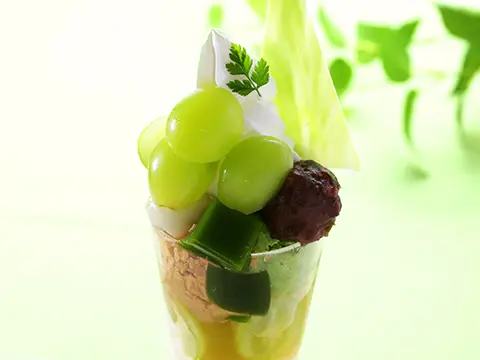シャインマスカット抹茶パフェ