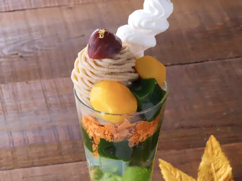 抹茶モンブランパフェ