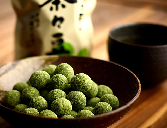 京都 お茶屋の落花生の豆菓子 茶々豆 § ちゃちゃまめ 抹茶菓子 宇治 094996 | 伊藤久右衛門 公式オンラインショップ
