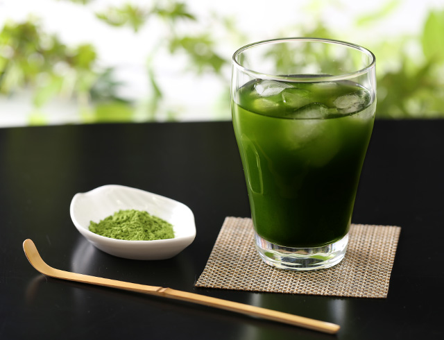 宇治抹茶濃いグリーンティー 130g袋（加糖） § 粉末茶 宇治茶 抹茶ラテ 抹茶オレ 大人の贅沢グリーンティー 季節限定 数量限定 095301  伊藤久右衛門 公式オンラインショップ